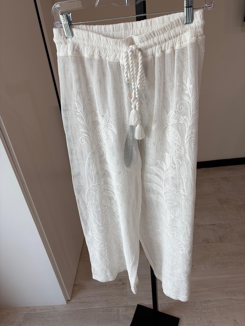 Farm Rio Nina Pants - Picture 6 of 9